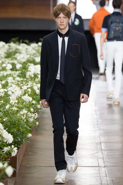 Look 41
